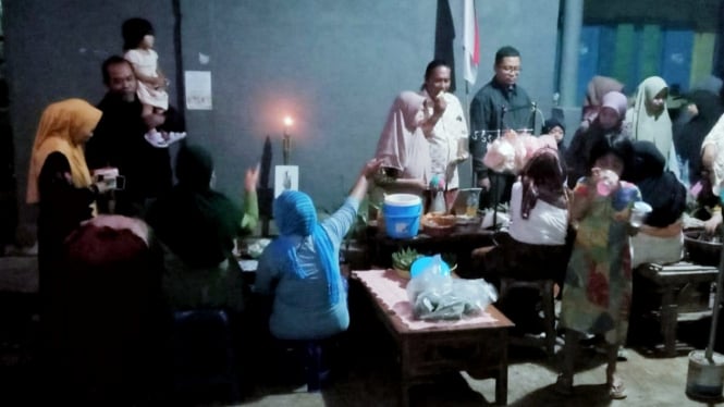 Antusias warga ramaikan pasar jajanan djaman bijen