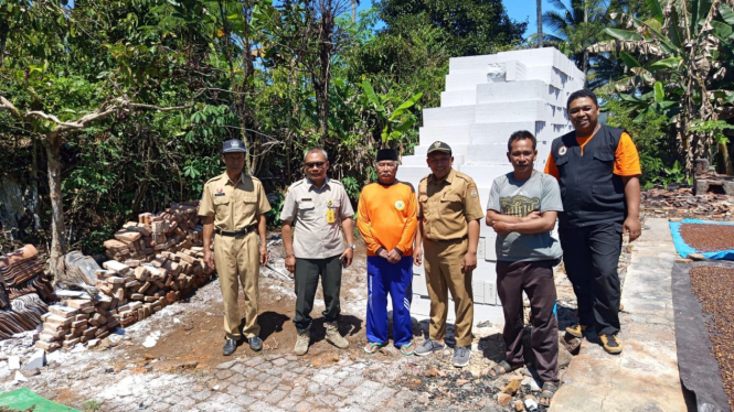 BLES serahkan CSR ke Sekolah dan Rumah di Kabupaten Malang