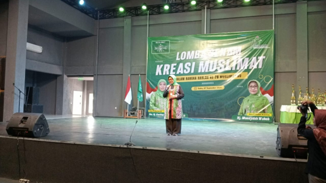 Senam kreasi muslimat Jombang.