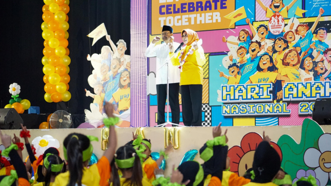 Gus Ipul saat menghadiri Hari Anak Nasional 2024