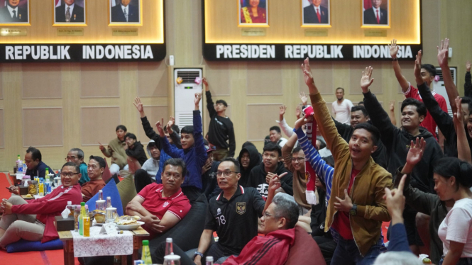 Nobar seru di Graha Pancasila Balai Kota Among Tani.