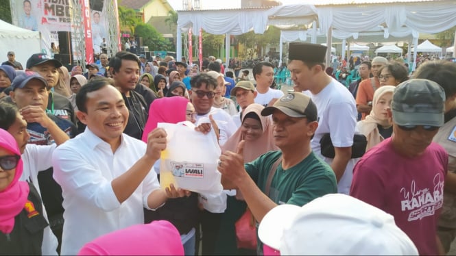 Ali Muthohirin dalam Ngalam Mbois Fest di Plaza Merjosari.