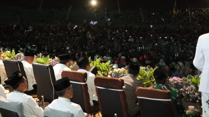 Peringatan Maulid Nabi bersama Gus Iqdam di Kota Batu