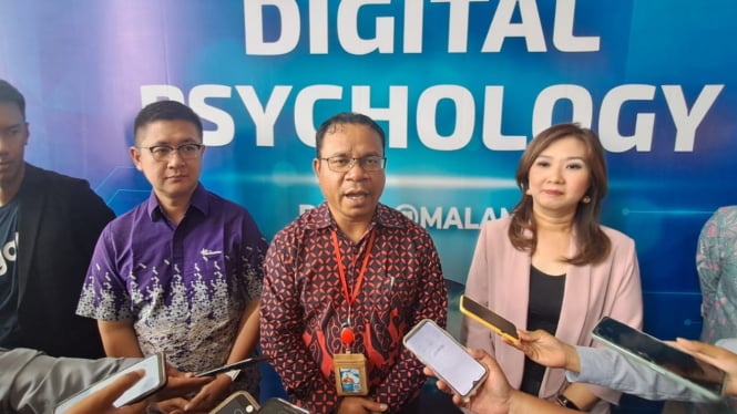 Direktur BINUS Malang, Dr. Robertus Tang Herman, S.E., M.M.,