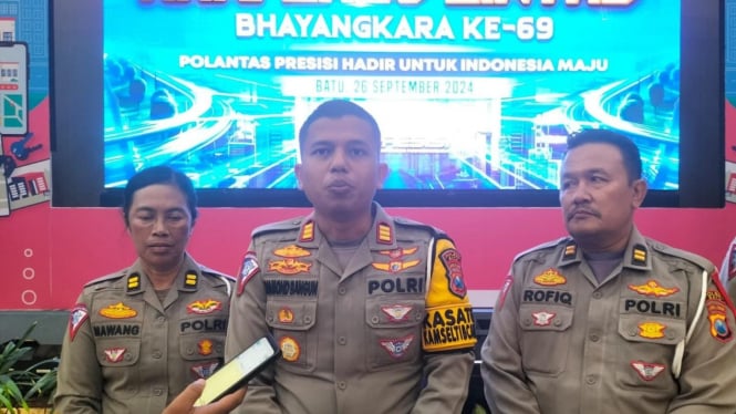 Kasatlantas Polres Batu, AKP Diamond Bangun bersama jajaran