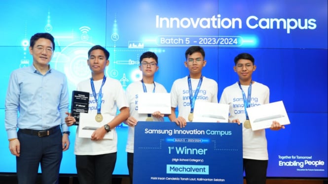 Tim Mechalvent bersama President Samsung Electronics Indonesia