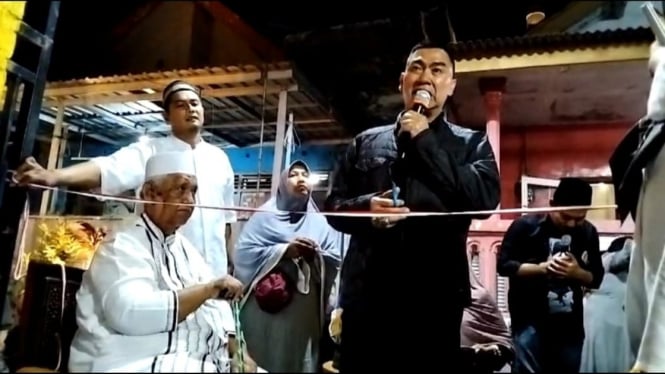 Abah Anton Bersama Warga Lowokwaru, Kota Malang.