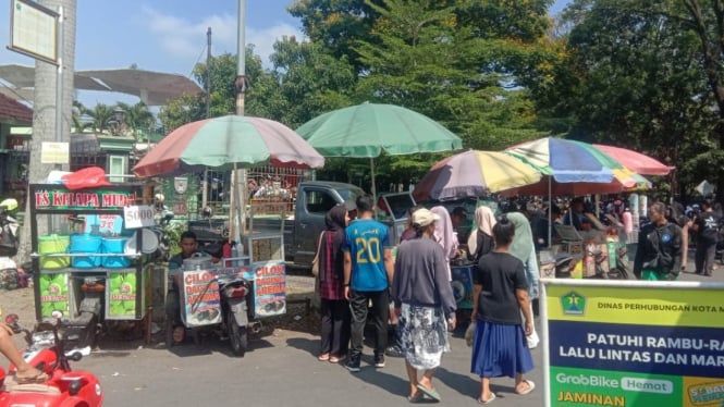 Kondisi PKL di CFD Malang