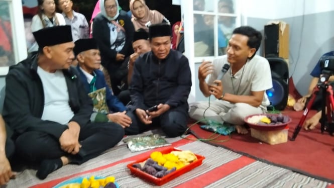 Abah Anton bertemu warga Jalan Teluk Bayur Kota Malang.