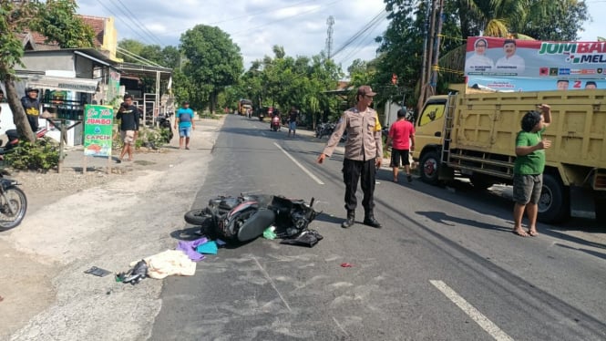 Kendaraan yang terlibat laka lantas di Jombang