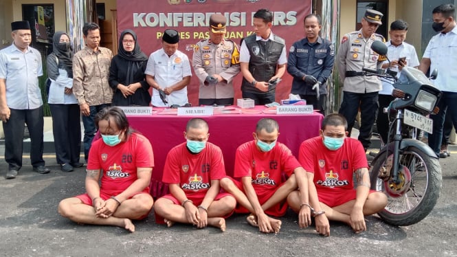 Tersangka pengedar narkoba yang diamankan Polres Pasuruan Kota