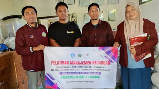 Tim pendamping program pembinaan IRT-UM Universitas Yudharta