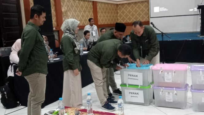 Rapat pleno terbuka KPU Jombang