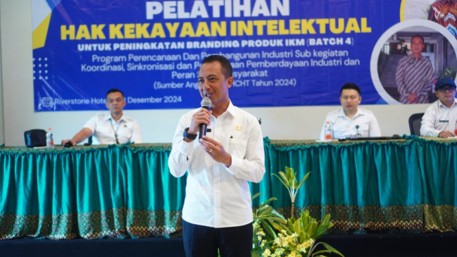 Kepala Diskumperindag Kota Batu, Aries Setiawan