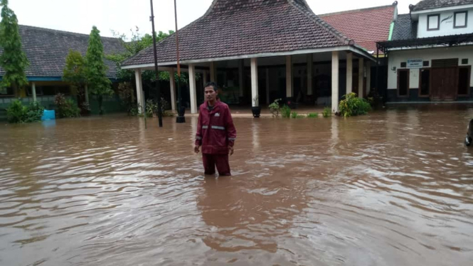 Kondisi banjir yang rendam Desa Sruwi Kecamatan Winongan