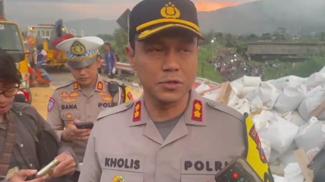 Kapolres Malang AKBP Putu Kholis Aryana