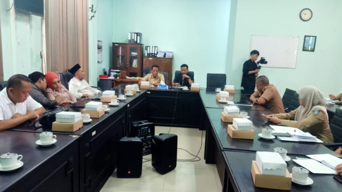 Suasana RDP di ruang komisi B DPRD Jombang.