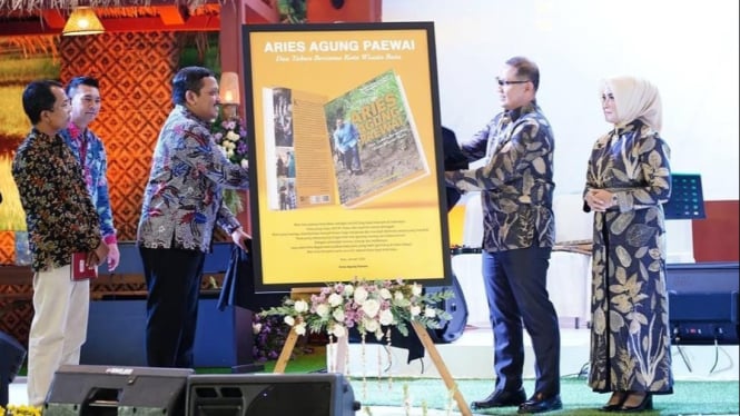 Peluncuran buku perjalanan Pj Wali Kota Batu Aries Agung Paewai