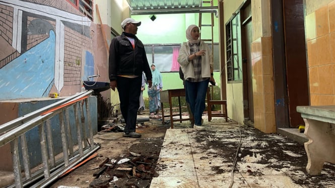 Ketua DPRD Kota Malang tinjau bangunan sekolah yang roboh