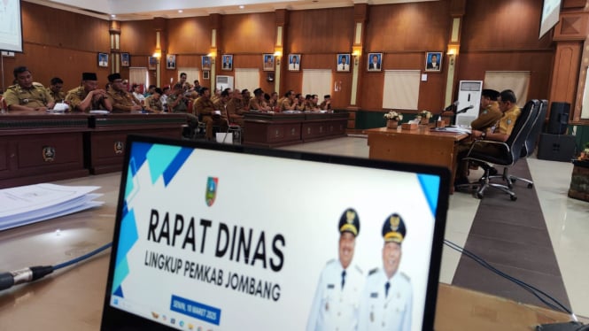 Suasana rapat dinas Bupati Jombang dengan OPD.