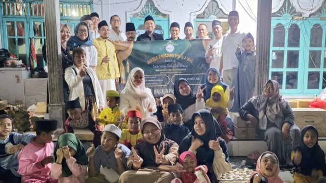 Kebersamaan HR Club Pasuruan di panti asuhan