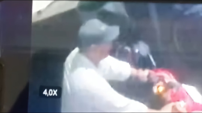 Rekaman kamera CCTV yang menunjukkan aksi ranmor.