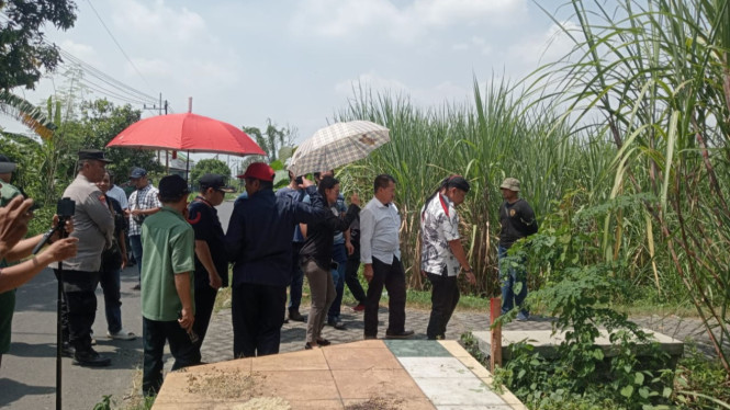 Pelaksanaan eksekusi tanah waris di Jombang.