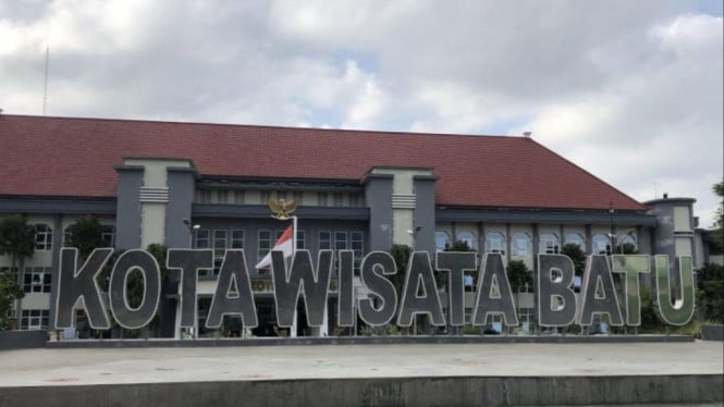 Ilustrasi lingkungan Balai Kota Among Tani Batu