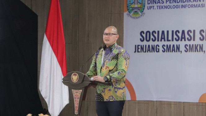 Kepala Dinas Pendidikan Jatim, Aries Agung Paewai.