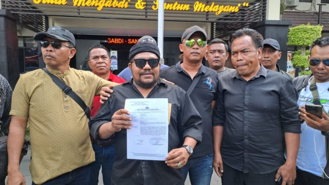 MMPJ Demo Dipolresta Malang Kota atas Gaduh Ijazah Jokowi