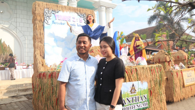 Pelaksanaan tradisi riyaya unduh-unduh di GKJW Mojowarno.