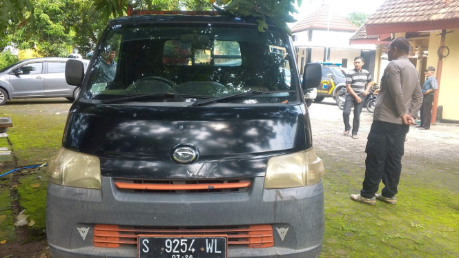 Kendaraan yang terlibat laka lantas.
