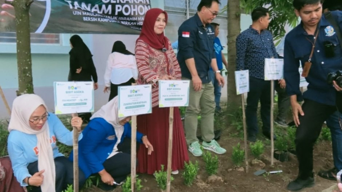 Penanaman pohon oleh UIN Malang