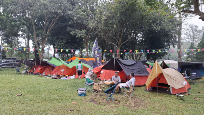 Edukasi alam keluarga lewat berkemah