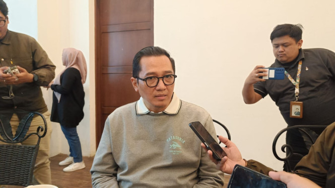 Kepala Kantor Perwakilan LPS II Surabaya, Bambang S. Hidayat