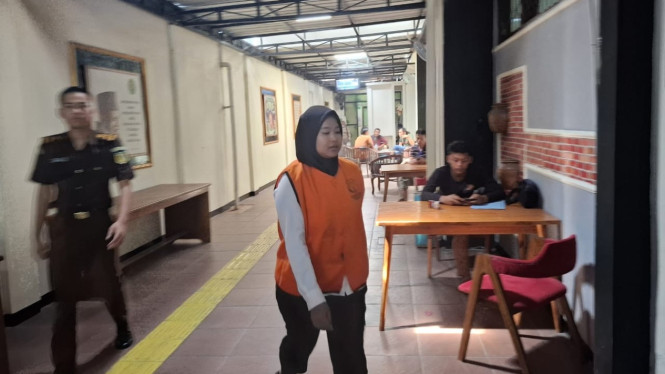 Terdakwa pelaku pembunuhan bayi di kos Peterongan