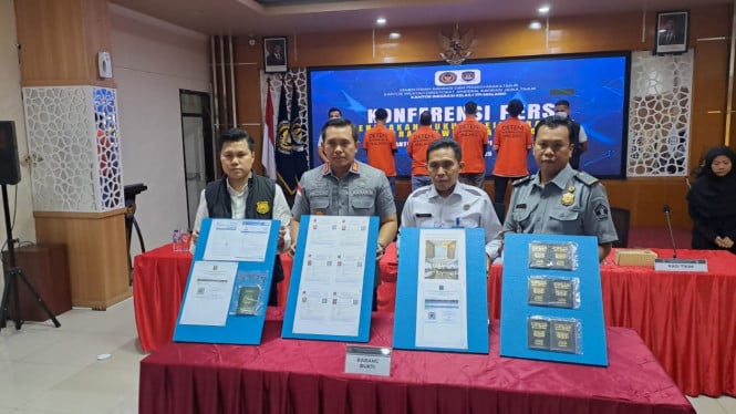 Kantor Imigrasi Malang menangkap 7 WNA di Kayutangan.