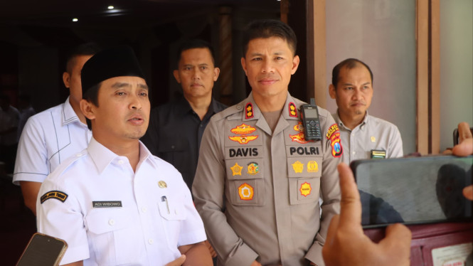 Wali Kota Pasuruan bersama Kapolresta Pasuruan