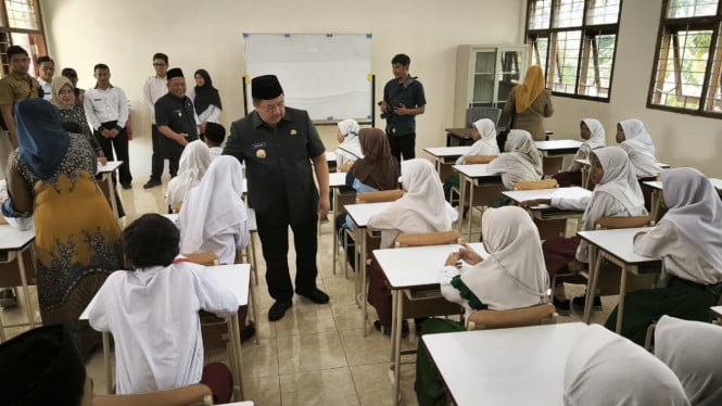 Suasana Sekolah Rakyat di Jombang