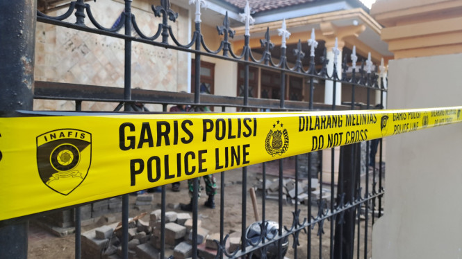 TKP rumah penemuan benda diduga granat.