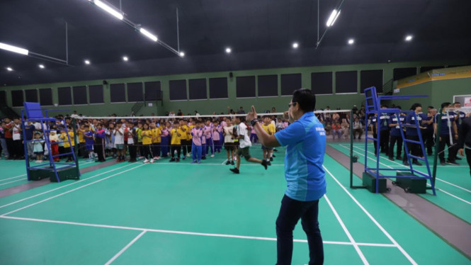 Wali Kota Batu Nurochman membuka perlombaan Bulutangkis