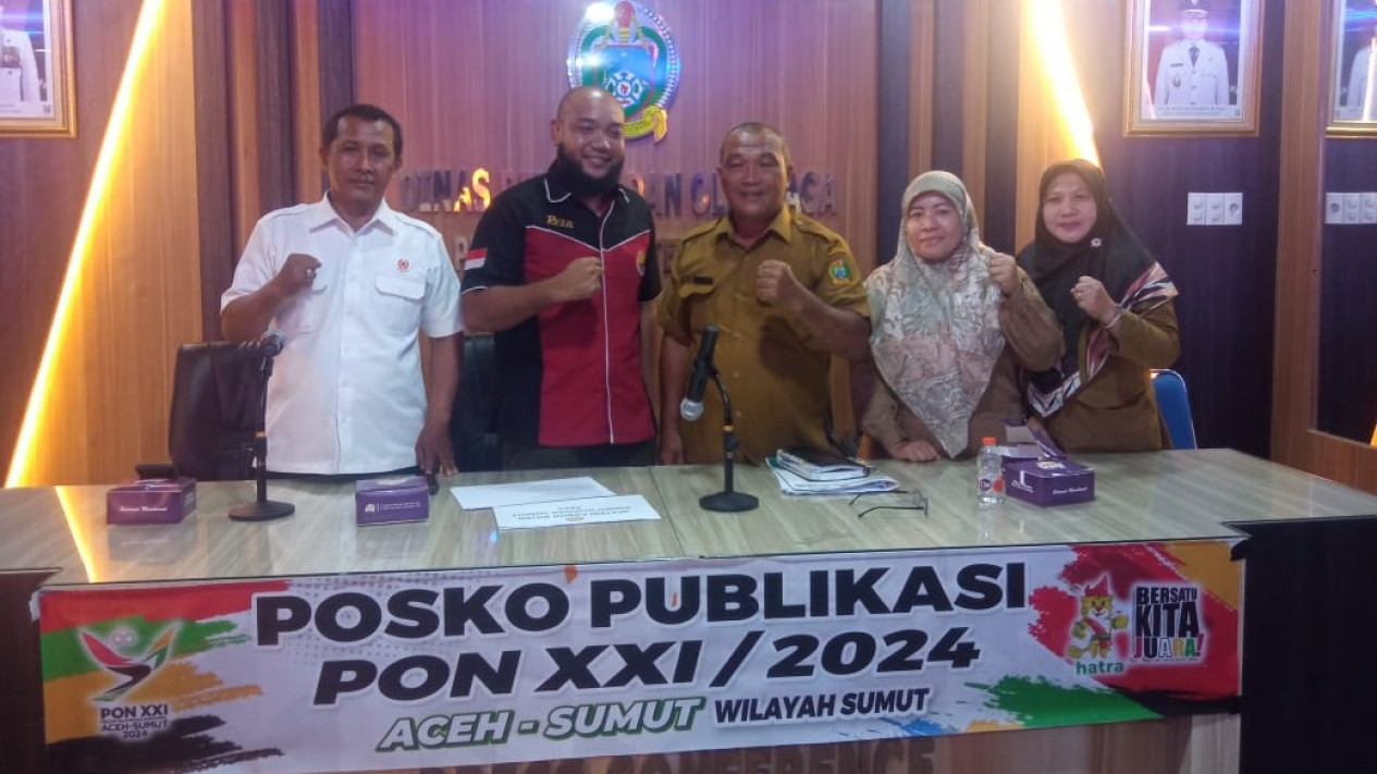 Kabid Binpres POBSI Sumut, Resa Rangkuti (baju hitam).