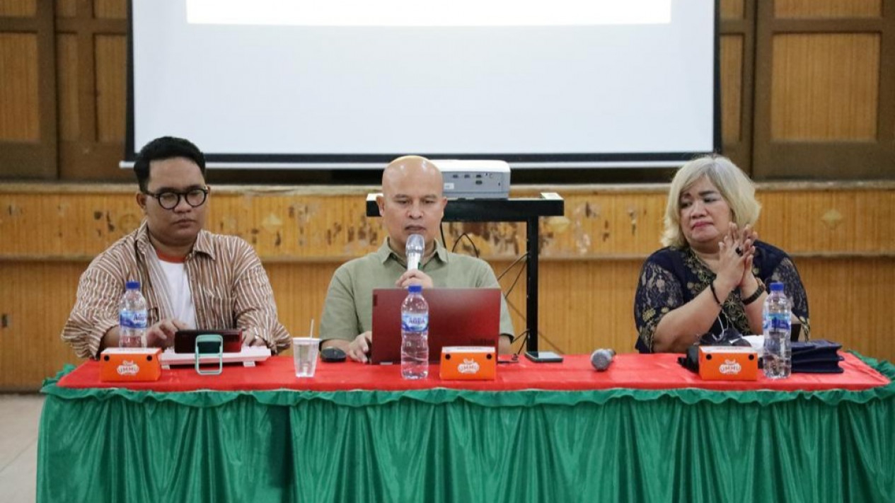 Alumni USU-Unri menggelar diskusi memperingati Hari Perdamaian Internasional.