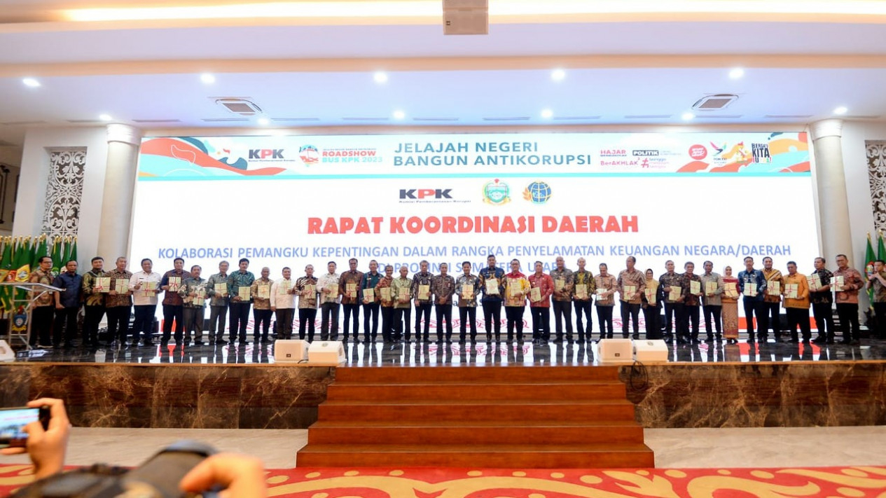 Rapat koordinasi daerah kolaborasi pemangku kepentingan dalam rangka penyelamatan keuangan negara/daerah provinsi Sumut.