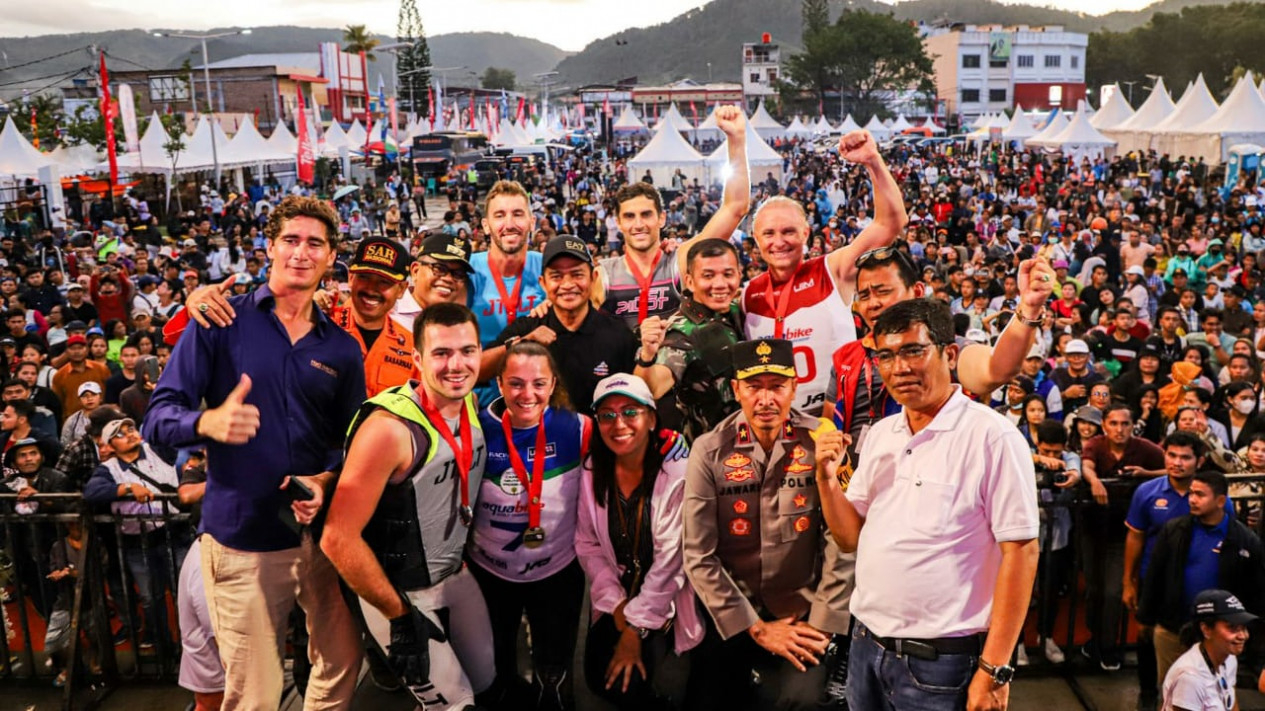 Penutupan Aquabike Jetski World Championship Danau Toba 2023.