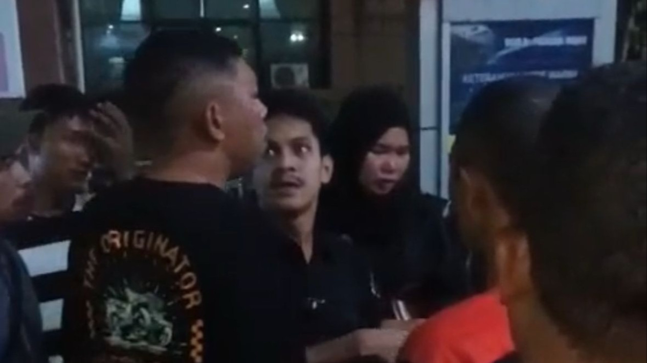 Konten Kreator ribut dengan keluarga pasien di RSUD dr Pirngadi Medan.