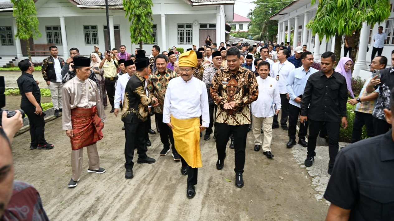 Mensos RI, Saifullah Yusuf saat meninjau Kampus V Universitas Islam Negeri Sumut (UINSU) di Jalan Leuser, Kota Tebingtinggi.