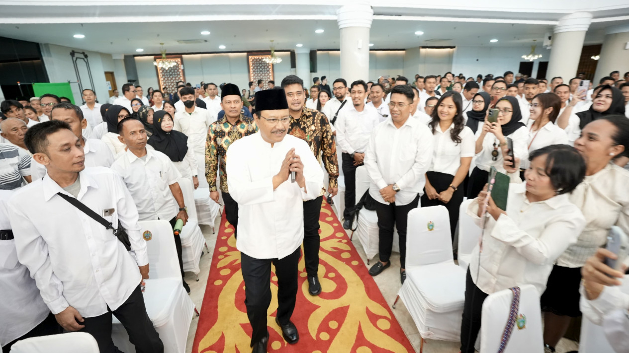 Menteri Sosial RI, Saifullah Yusuf di Kantor Gubernur Sumut.