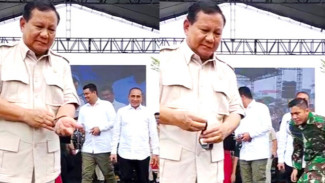Momen Menhan Prabowo Subianto Berikan Jam Tangan Pribadinya Kepada Seorang Ibu di Medan