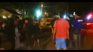 Angkot di Medan Terbalik Usai Tabrak Toyota Raize, Sopir dan Penumpang Terluka